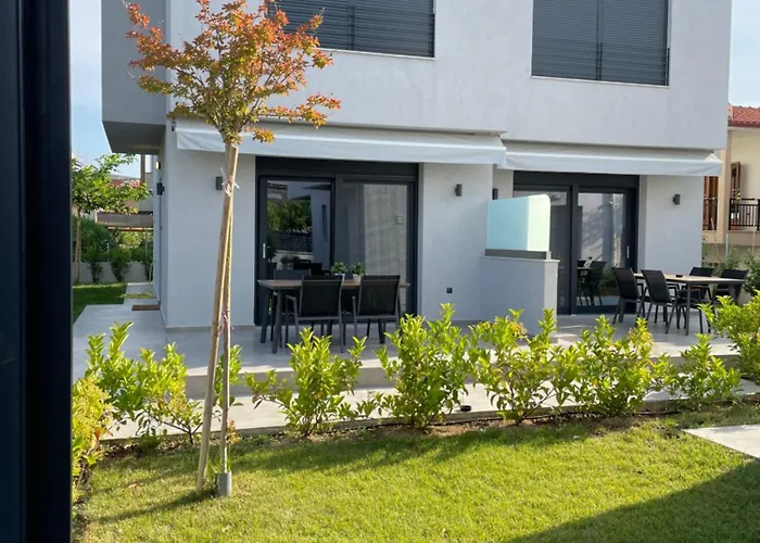 Gemini Villas Nikiti